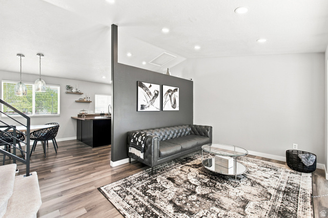 6104 W Castle Park Ln, West Jordan, UT 84084, photo 2
