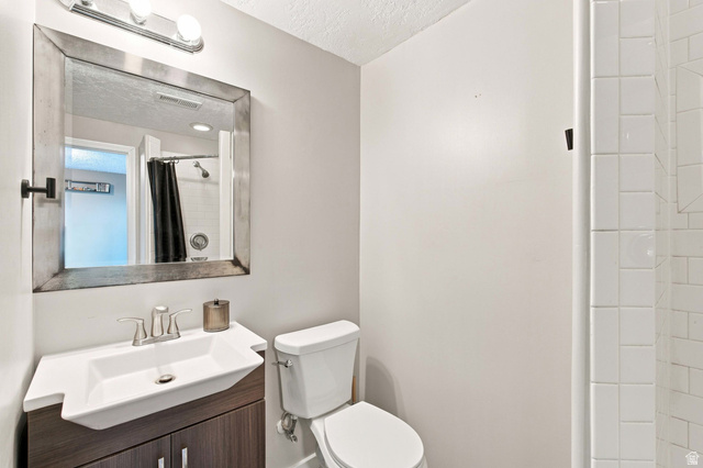 6104 W Castle Park Ln, West Jordan, UT 84084, photo 12