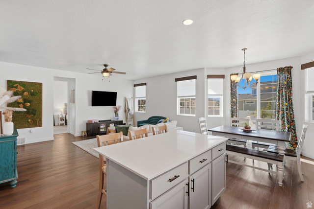 1422 E Lowe Peak Dr, Eagle Mountain, UT 84005, photo 10