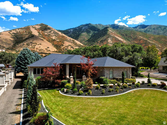 357 S Aspen Dr
                     MLS #2180073