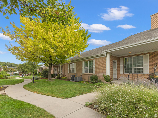 1400 E SAXONY PL #E, Salt Lake City UT 84117