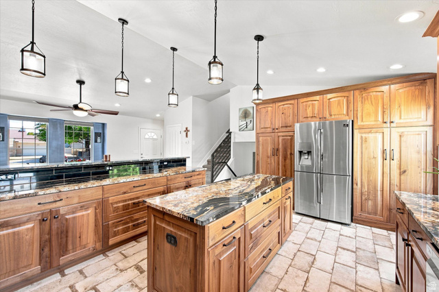 1896 W Orchard View Cir, South Jordan, UT 84095, photo 8