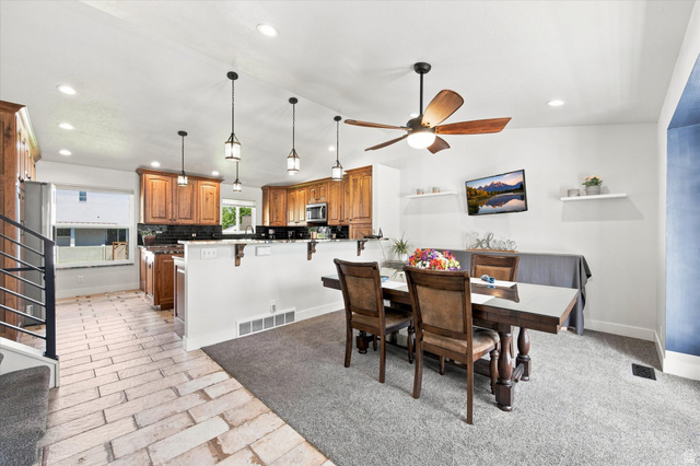 1896 W Orchard View Cir, South Jordan, UT 84095, photo 5