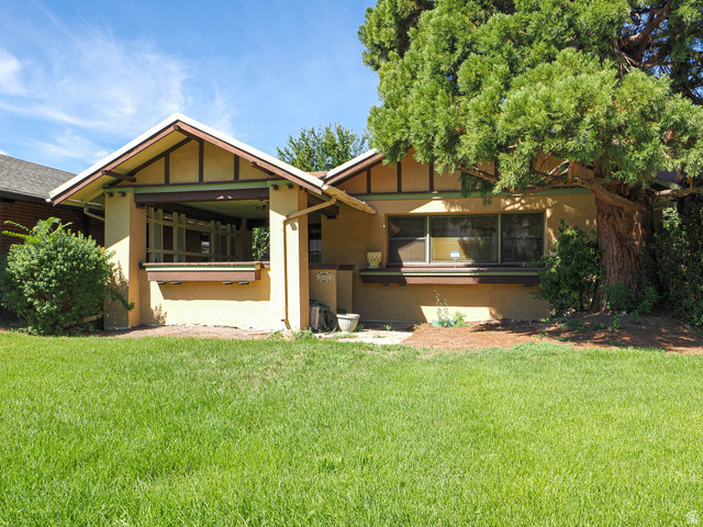 2466 S HIGHLAND DR, Salt Lake City UT 84106