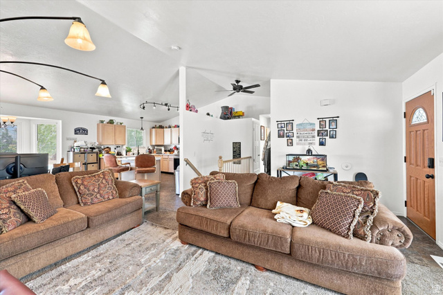 7215 S Galaxy Hill Rd, West Jordan, UT 84081, photo 9