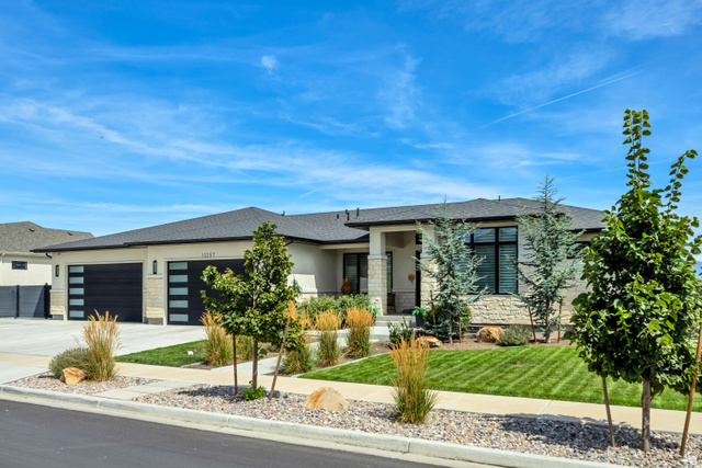 13257 S Sky Ranch Rd
                     MLS #2180335