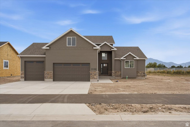 2132 S 4520 W
                     MLS #2180338