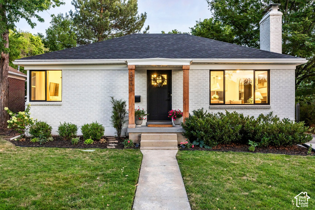 2266 E Garfield Ave
                     MLS #2180362