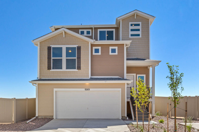 415 E HALLS CREEK RD