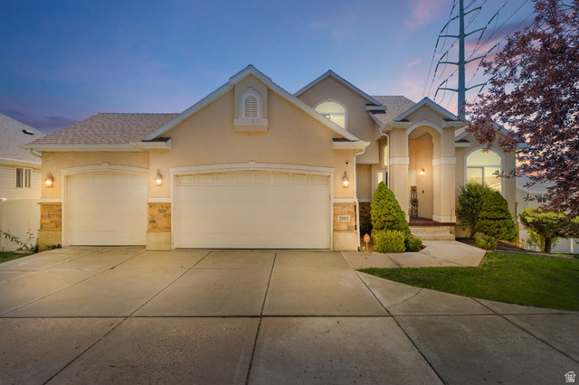 2801 N Wyndom Way
                     MLS #2180384