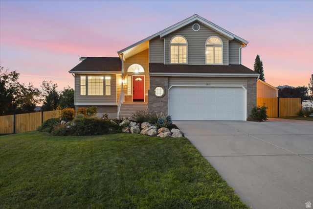 2313 E ROCKVIEW DR, Sandy UT 84092
