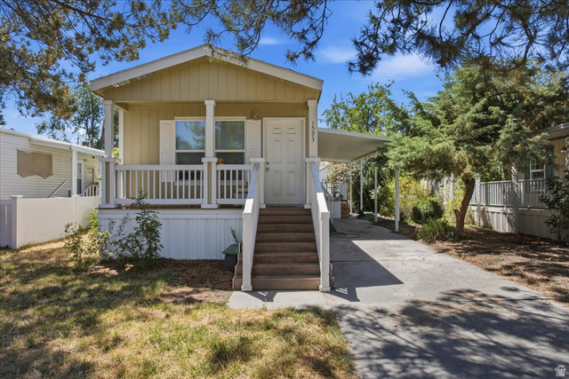 1593 W Indian Summer Drive Dr N, Salt Lake City, UT 84116