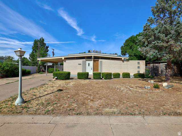 669 N COLONIAL ST, Layton UT 84041