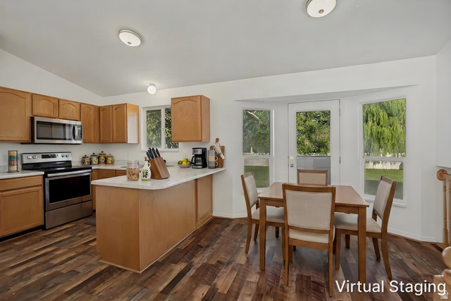7481 S Red Heather Ln, West Jordan, UT 84084, photo 10