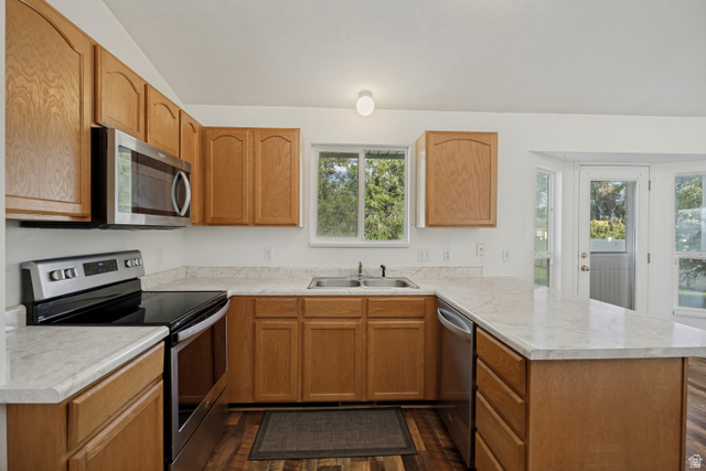 7481 S Red Heather Ln, West Jordan, UT 84084, photo 7