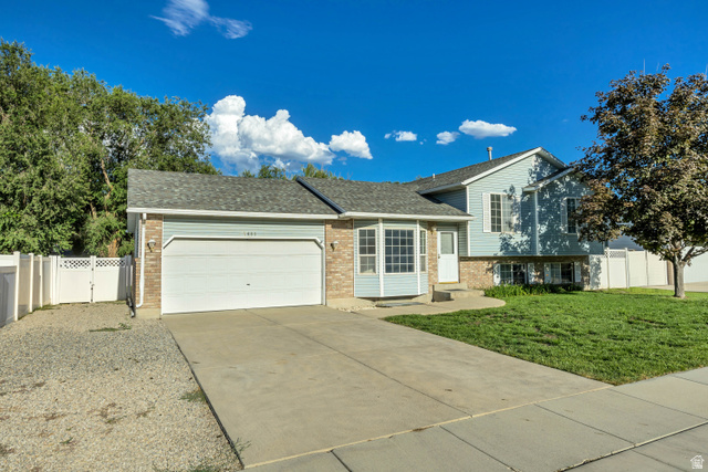 7481 S Red Heather Ln, West Jordan, UT 84084, photo 2