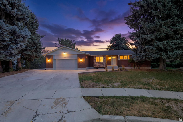 7503 S PADDINGTON CIR, West Jordan UT 84084