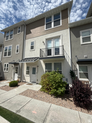 885 S 2560 E
                     MLS #2180484