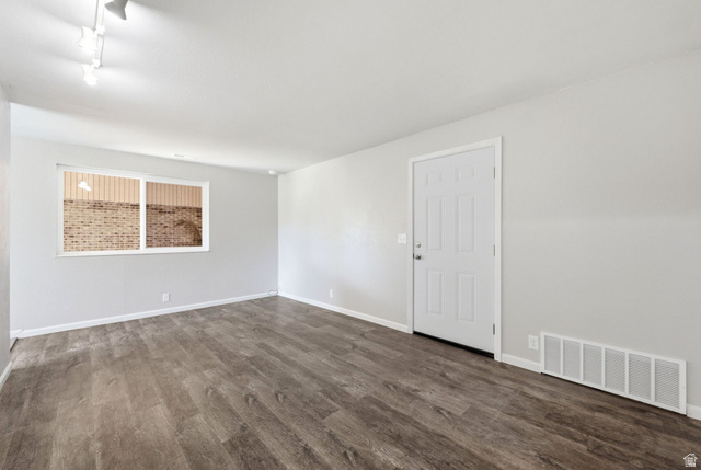 768 N Redwood Rd #18, Salt Lake City, UT 84116, photo 2