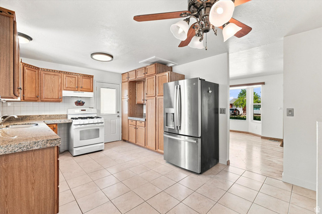 4889 W Niagara Way S, Salt Lake City, UT 84118, photo 10