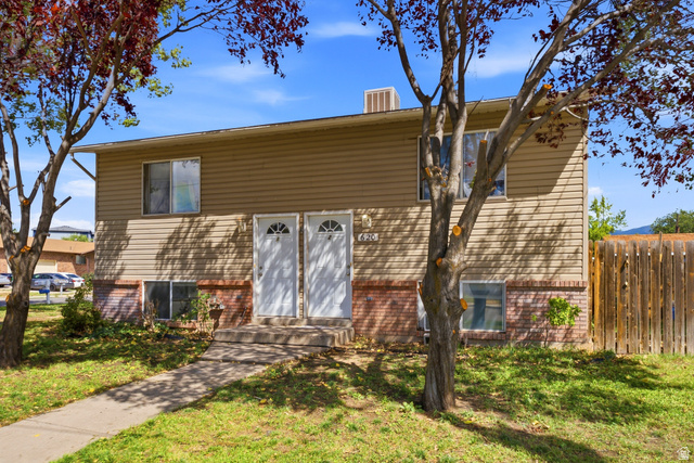 620 E 950 3147
                     MLS #2180555