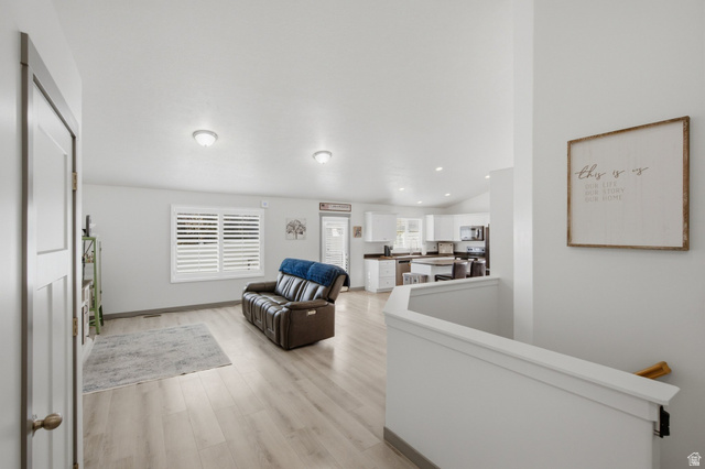 7245 W Silhouette Ln S, West Jordan, UT 84081, photo 11