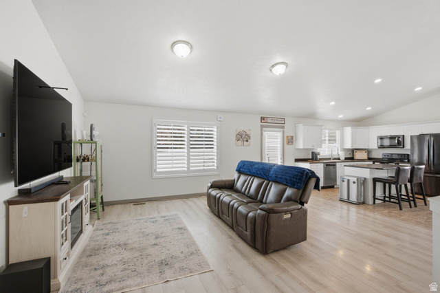 7245 W Silhouette Ln S, West Jordan, UT 84081, photo 12