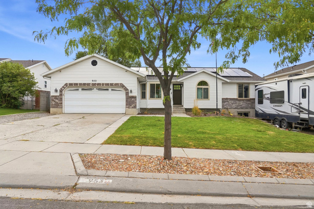 953 N 1430 E
                     MLS #2180683