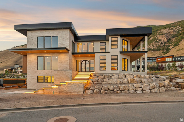 4029 E CANYON ESTATE DR