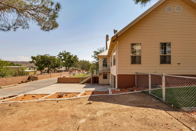 155 N 1580 W, Hurricane, UT 84737, photo 12