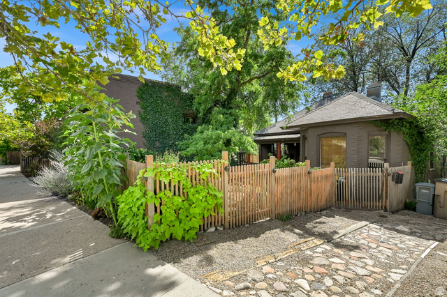 361 N Main St W, Salt Lake City, UT 84103, photo 2