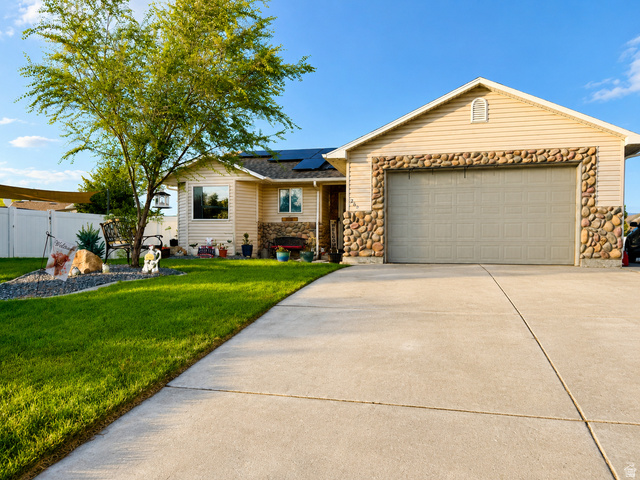 262 E Poplar Ct
                     MLS #2180910