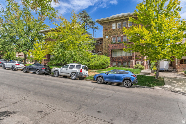 86 N B #8, Salt Lake City, UT 84103, photo 3