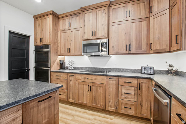 846 E Steam Engine Dr, Brian Head, UT 84719, photo 7