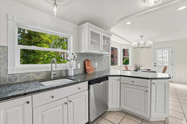 1411 E Woodland Ave S, Salt Lake City, UT 84106, photo 4