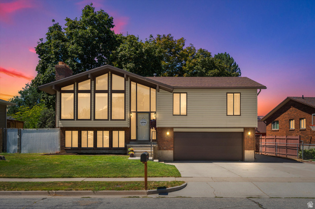 5521 S 2950 W
                     MLS #2181085