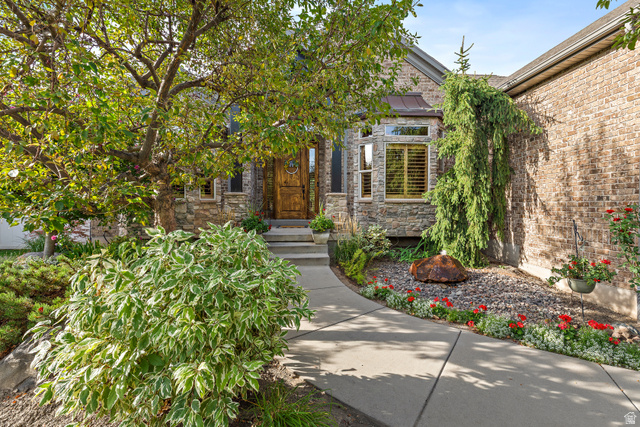 552 E JOHNS WAY, Sandy UT 84070