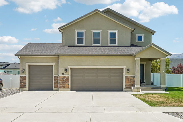 4841 N Goosefoot Dr
                     MLS #2181190