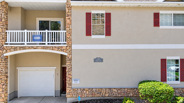 1132 S Canyon Meadow Dr #5
                     MLS #2181423