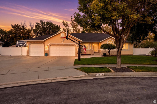 7639 S WOOD MESA DR, West Jordan UT 84081