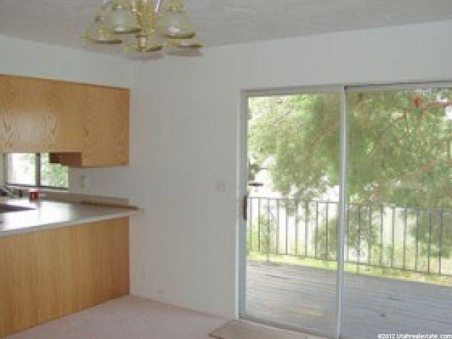8252 Escalante Dr, Sandy, UT 84093 — photo 4