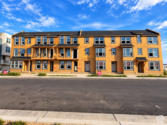 5353 W Split Rock Dr #104
                     MLS #2181595