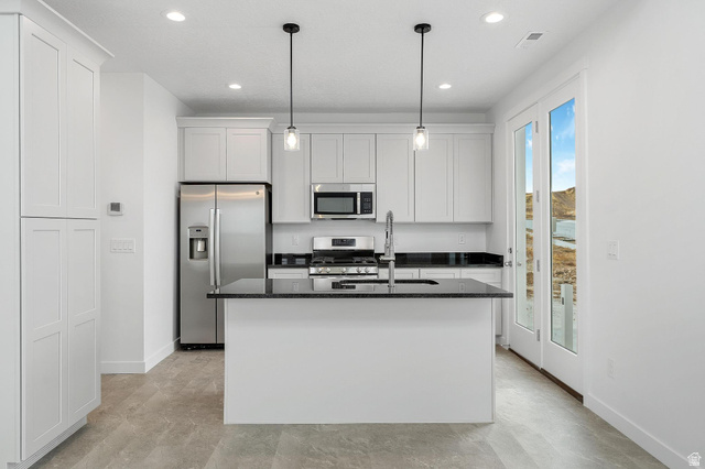 7589 S Clipper Hill Rd W #421, West Jordan, UT 84081, photo 9