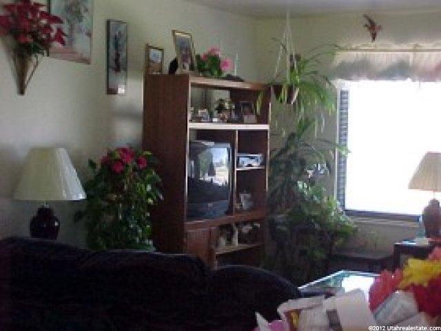 207 W 1300 N, Sunset, UT 84015 — photo 3