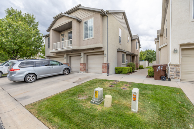 Main photo for 619  Canterbury Ln