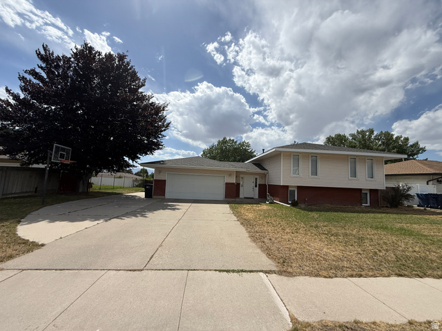 10802 S JASON DR, Sandy UT 84094