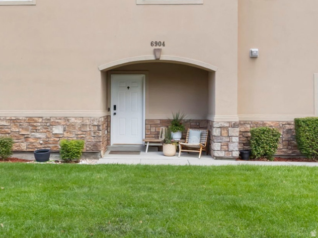 6904 W ASHBY WAY, West Valley City UT 84128