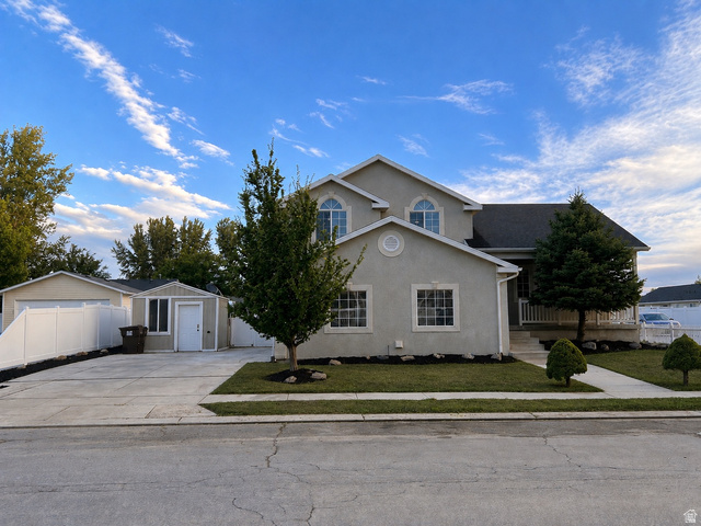 1334 E Harrier St
                     MLS #2181741