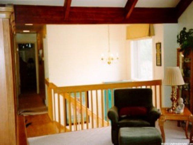 9908 Falconhurst Dr, Sandy, UT 84092 — photo 2