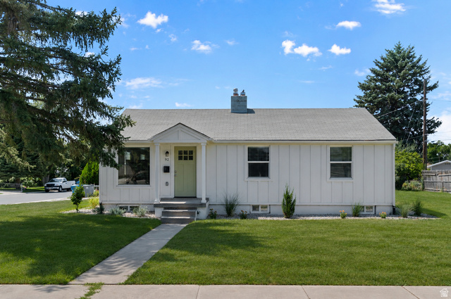 92  Lincoln Ave
                     MLS #2181851